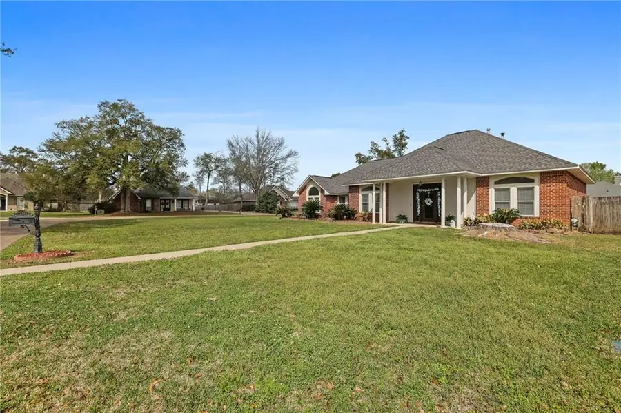 18055 Bradford Drive, Hammond, LA 70403 - #2