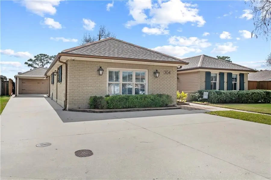 304 Glenmeade Court, Gretna, LA 70056 - #2