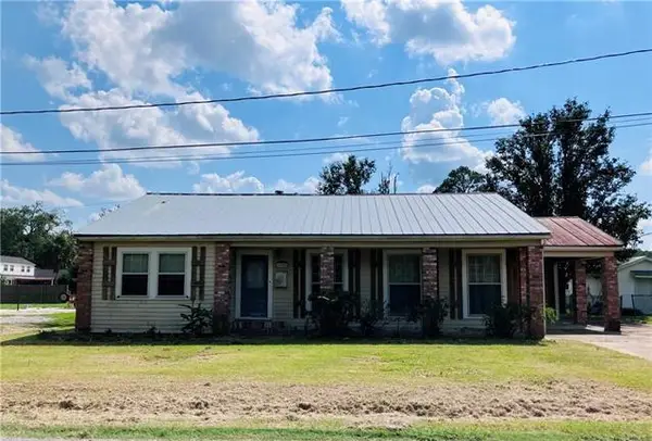 120 E Barbin Street, Marksville, LA 71351