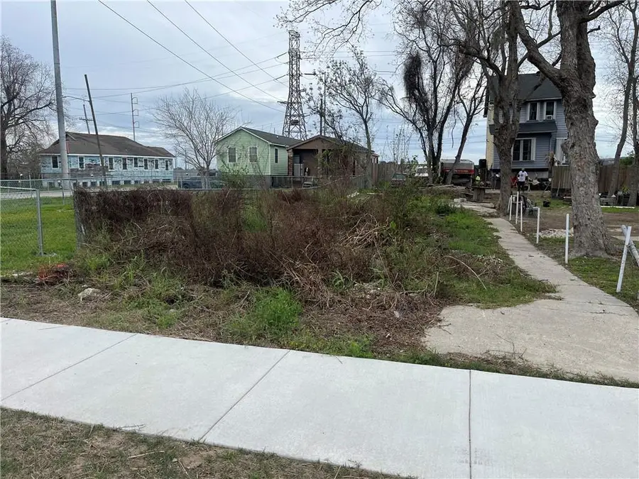 3011 Laussat Place, New Orleans, LA 70117 - #3