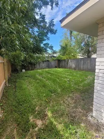 8127 Jefferson Park Drive, Baton Rouge, LA 70817 - #2