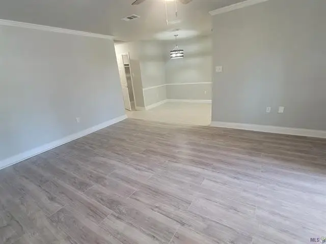 8127 Jefferson Park Drive, Baton Rouge, LA 70817 - #3