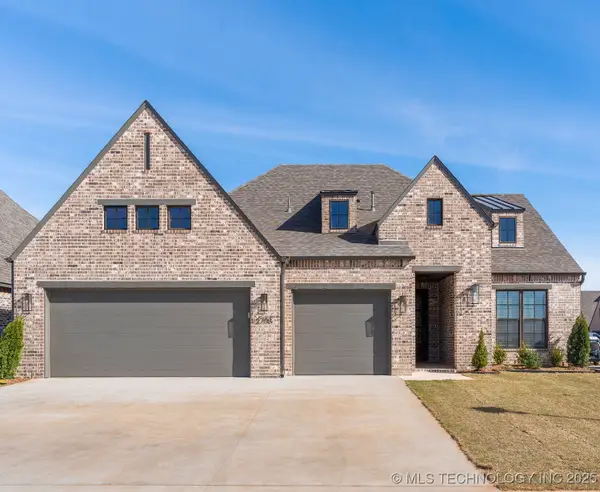 2708 W Van Buren Court, Broken Arrow,  74011