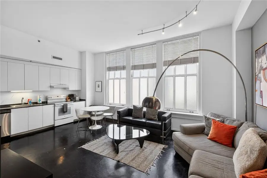 334 Carondelet Street #302, New Orleans, LA 70130 - #2