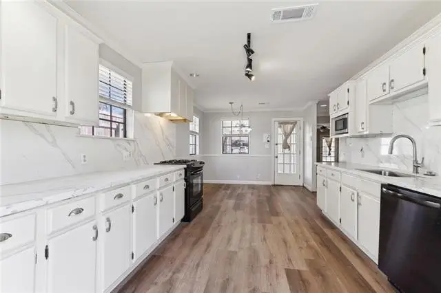 718 Wilkinson Street, Mandeville, LA 70448 - #2