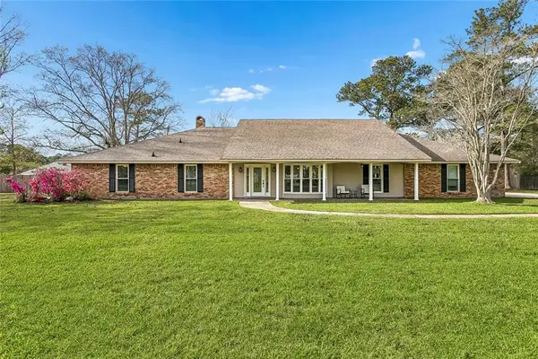 125 Rue De La Paix Drive, Slidell, LA 70461