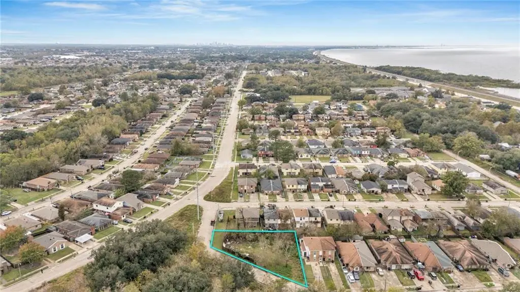 1 Venice Boulevard, New Orleans, LA 70128 - #1