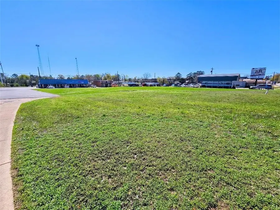 W Court Street, Winnfield, LA 71483 - #3