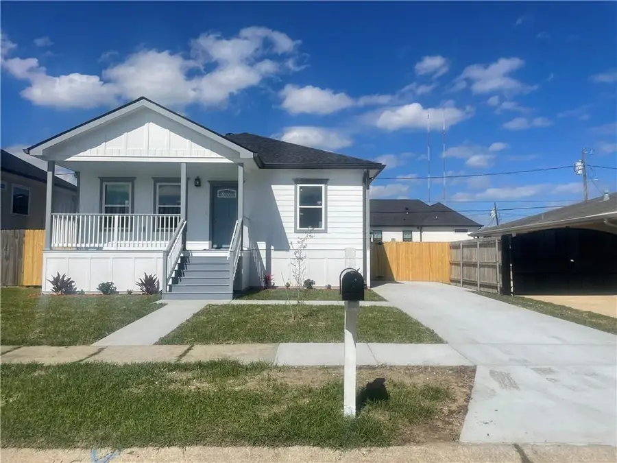 3644 Charles Drive, Chalmette, LA 70043 - #2