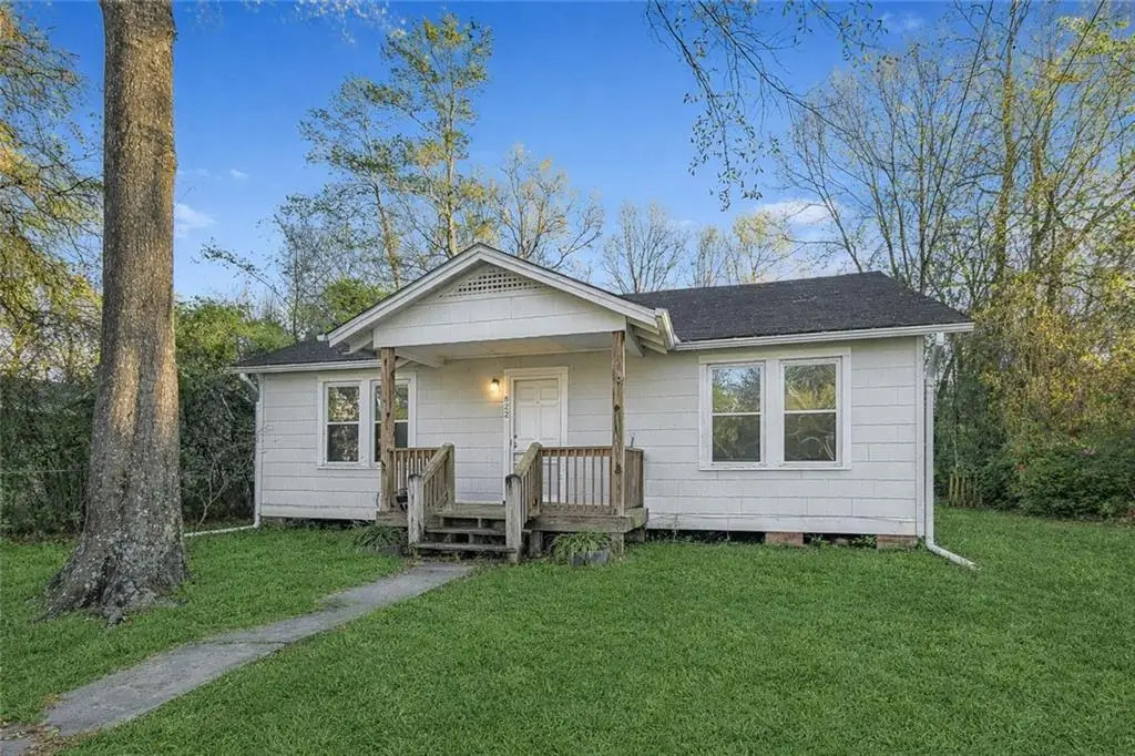 822 W 21st Avenue, Covington, LA 70433 - #1