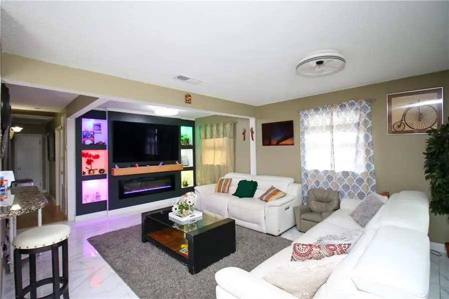 748 Oakwood Drive, Gretna, LA 70056 - #2