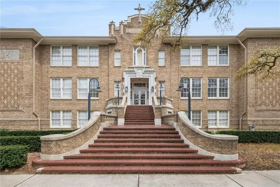 1215 Louisiana Avenue #201, New Orleans, LA 70115 - #2