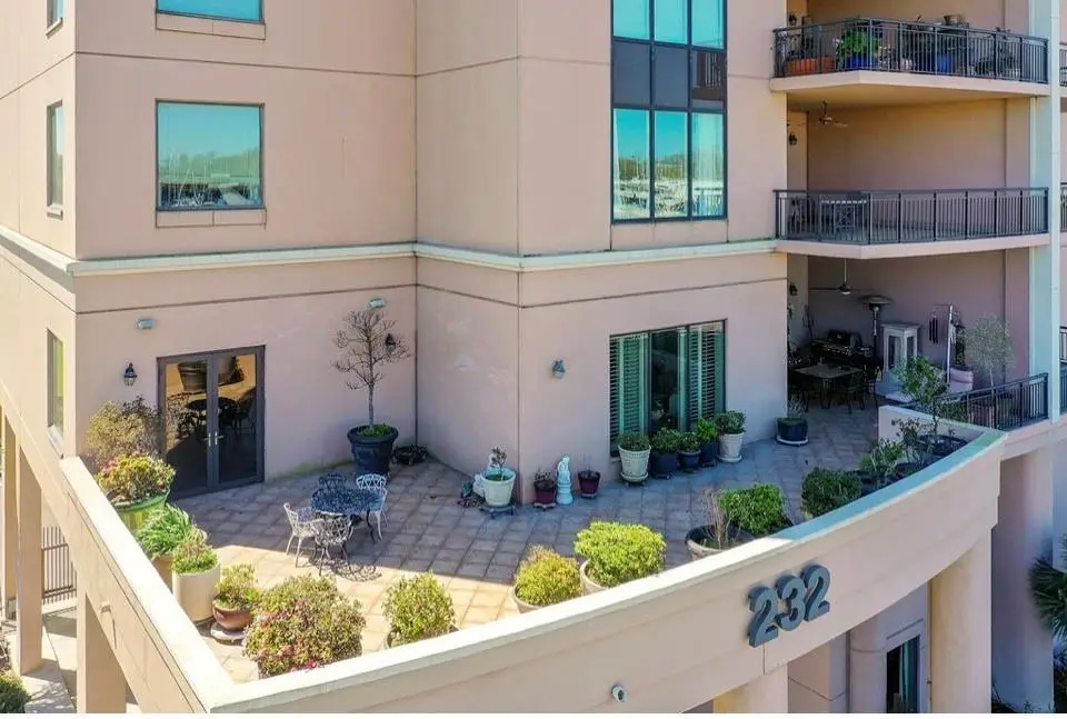 232 Lake Marina Avenue #2A, New Orleans, LA 70124 - #1