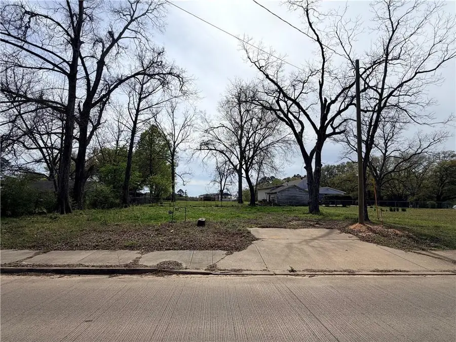 1413 Singer Drive, Pineville, LA 71360 - #2