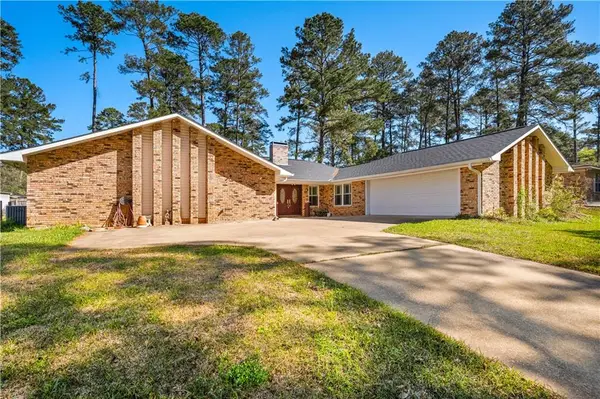 115 Agnes Lane, Pineville, LA 71360