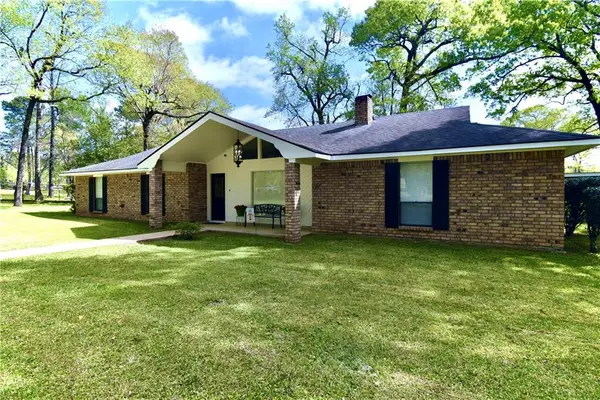 8633 Ridgemont Drive, Pineville, LA 71360