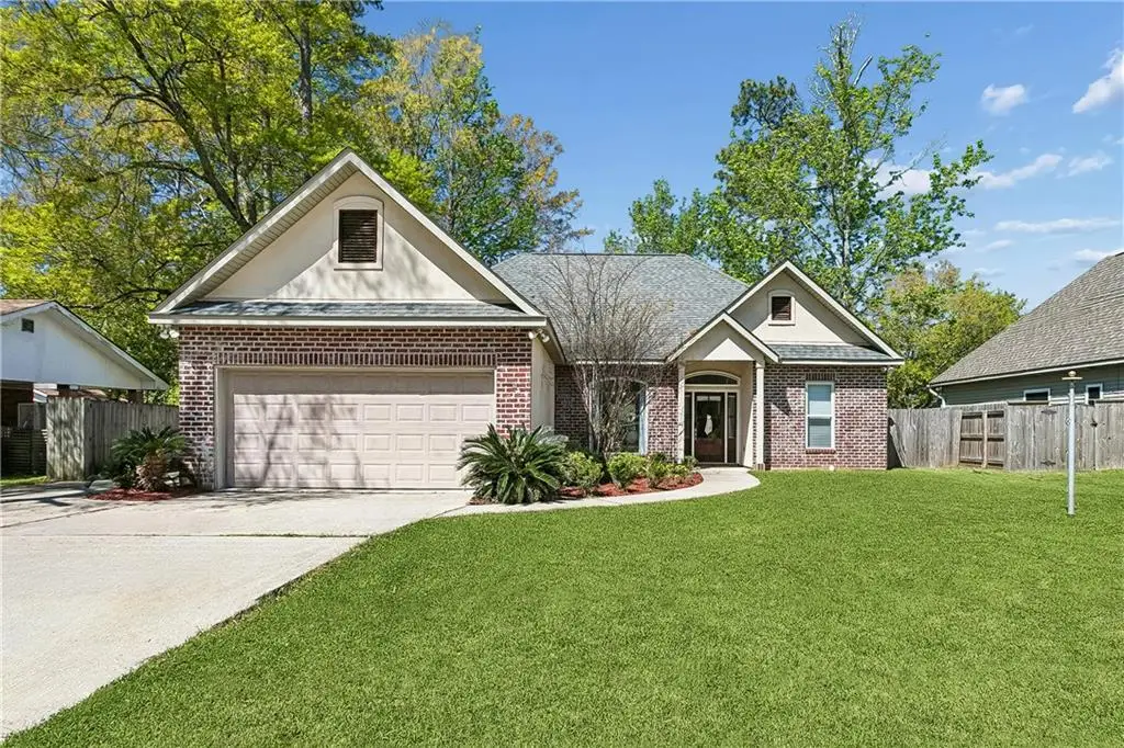 221 Chestnut Street, Mandeville, LA 70471 - #1