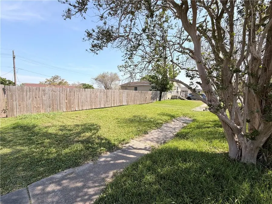 204 Georgetown Drive, Kenner, LA 70065 - #2