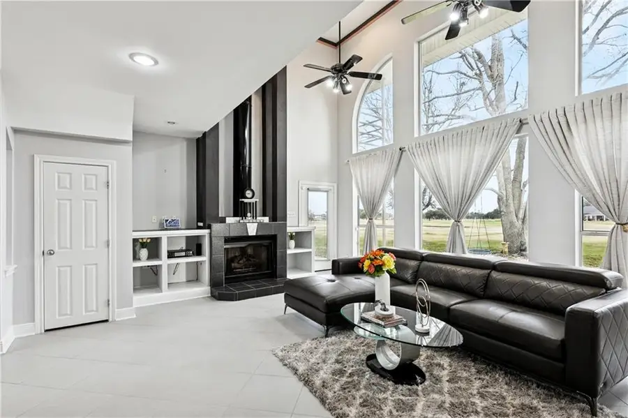 1320 Lake Louise Drive, Gretna, LA 70056 - #2