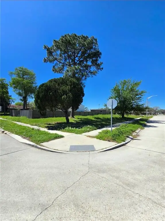 4436 Majestic Oaks Drive, New Orleans, LA 70126 - #2