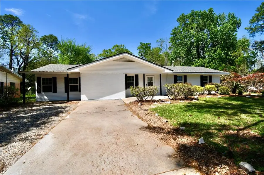 2818 Woodlawn Drive, Alexandria, LA 71303 - #2