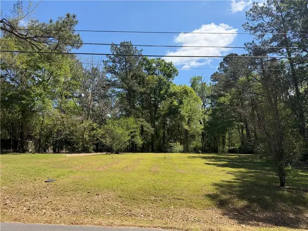 303 Greer Road, Pineville, LA 71360
