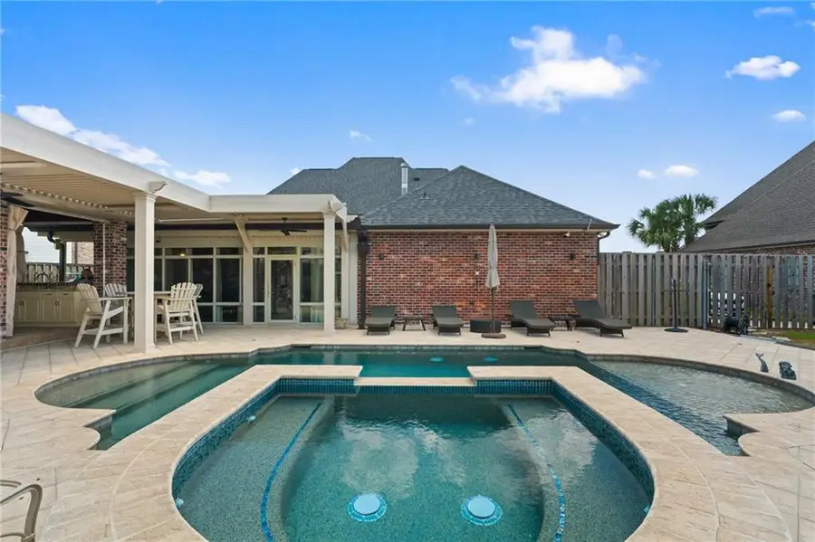 262 Riverwood Drive, Houma, LA 70360 - #3