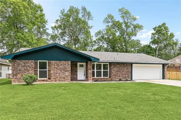 1923 Destin Street, Mandeville, LA 70448