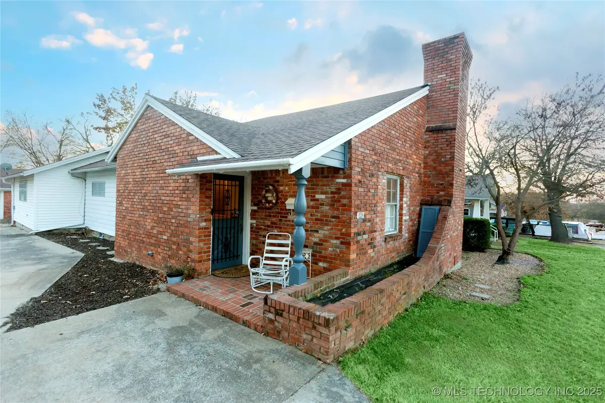 520 E Peoria Avenue, McAlester, OK 74501 - #1