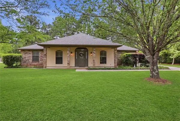 100 Pine Avenue, Madisonville, LA 70447