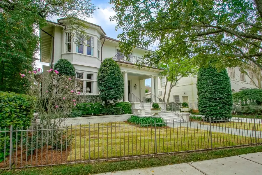 4930 St Charles Avenue, New Orleans, LA 70115 - #2