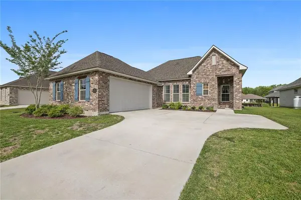 21497 Bluefin Drive, Springfield, LA 70462