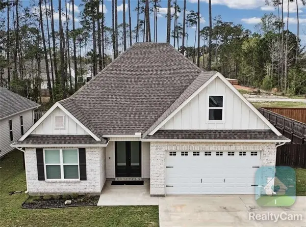 2316 Cours Carson Street, Mandeville, LA 70448