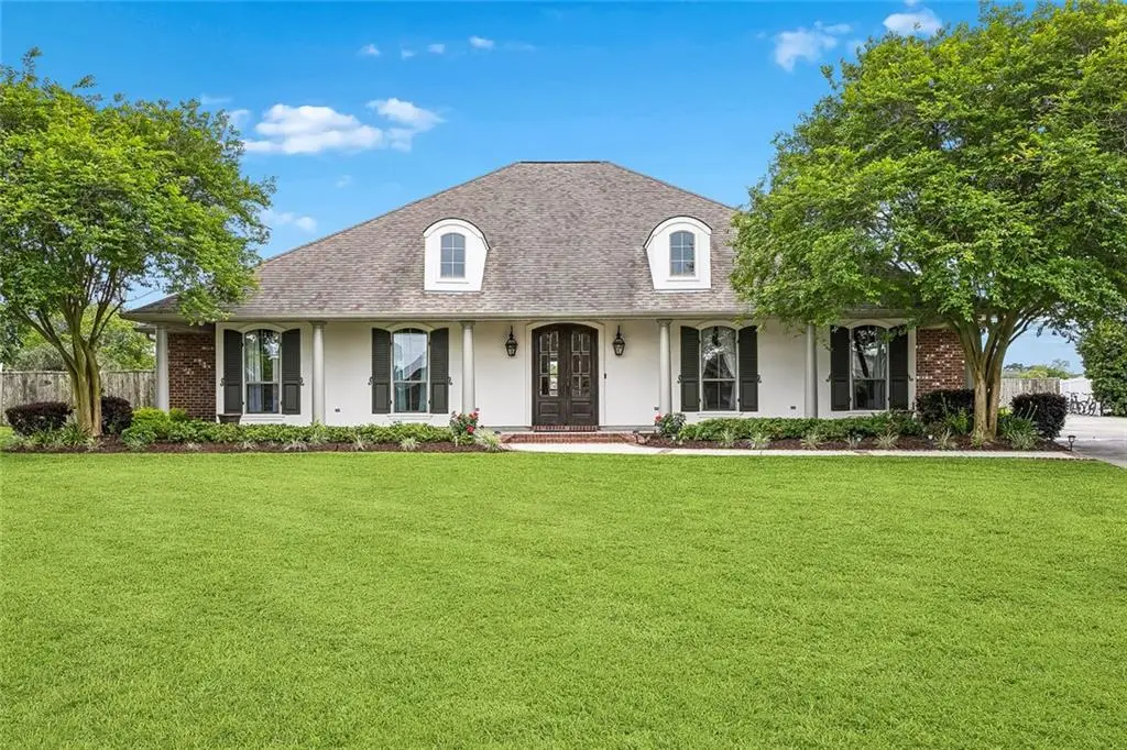 214 Poinsettia Drive, Belle Chasse, LA 70037 - #1