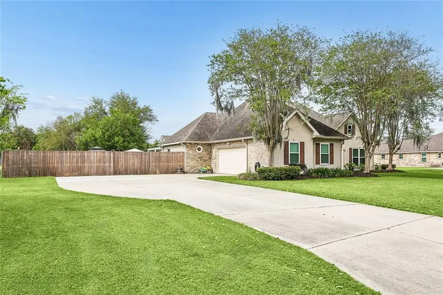 150 Riverbend Drive, Belle Chasse, LA 70037 - #2