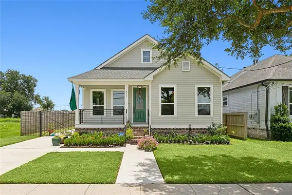 1811 Center Street, Arabi, LA 70032