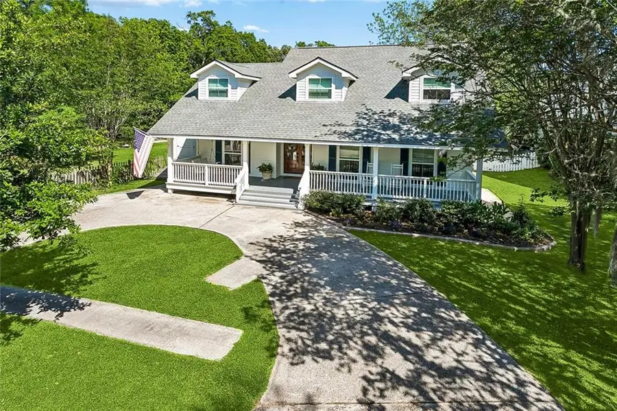 335 Lafayette Street, Mandeville, LA 70448 - #2