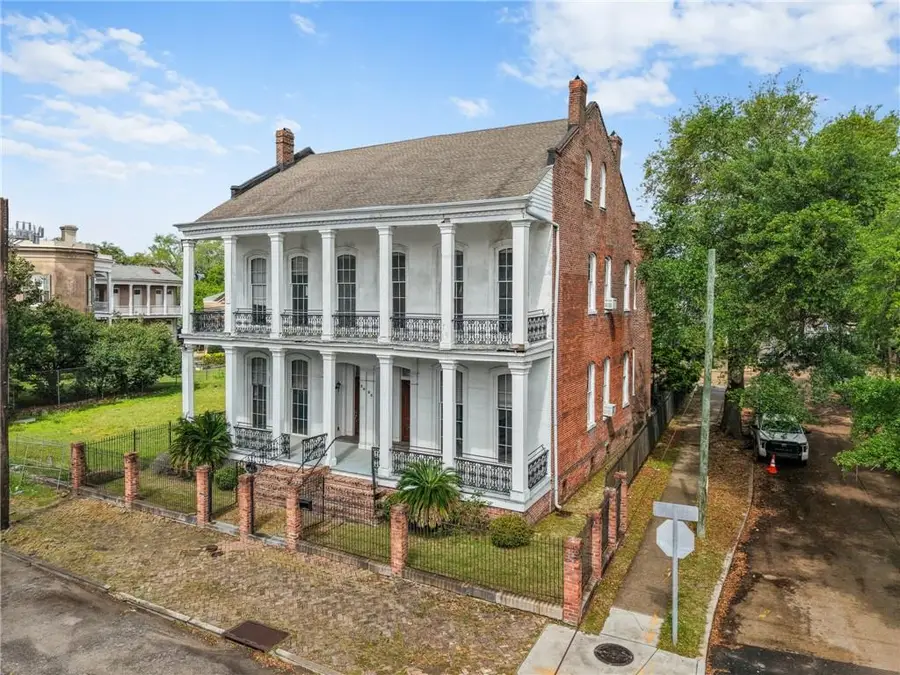 2003 Carondelet Street, New Orleans, LA 70130 - #2