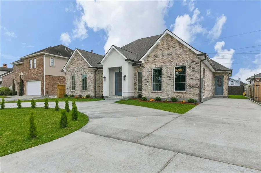 1105 Lake Frances Drive, Gretna, LA 70056 - #2