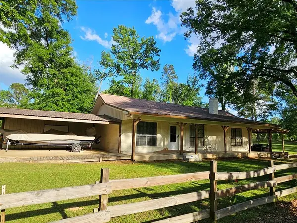 68 Beaubouef Road, Deville, LA 71328