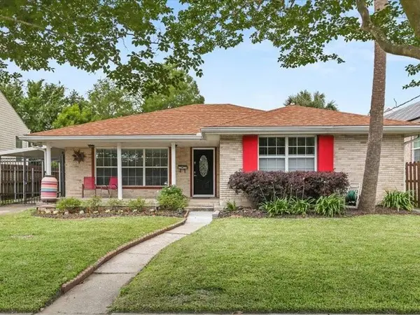 5924 St Bernard Avenue, New Orleans, LA 70122