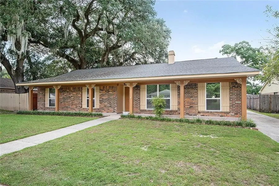 804 N Lake Verret Court, Slidell, LA 70461 - #2