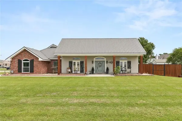 102 South Bayou Estates Drive, Des Allemands, LA 70030