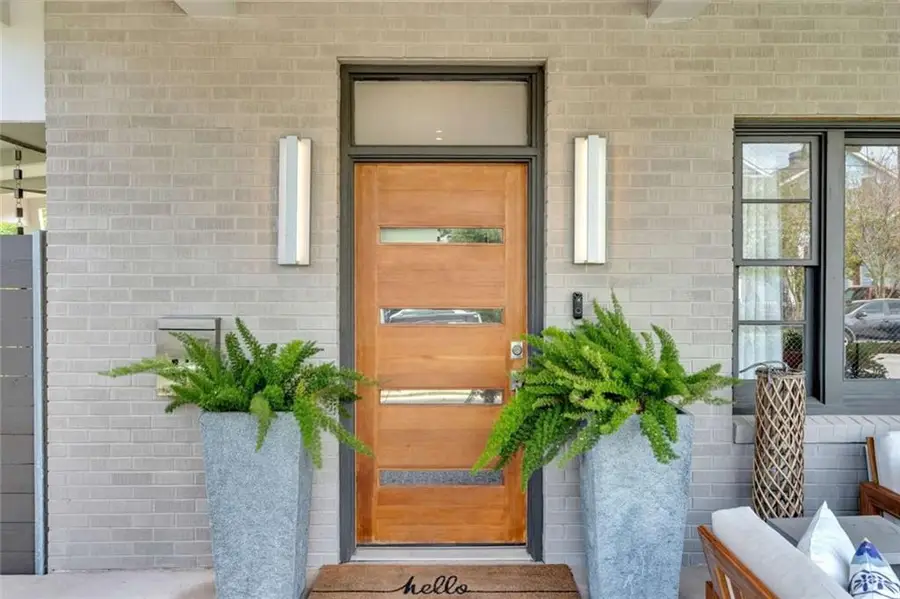 5000 Laurel Street, New Orleans, LA 70115 - #2