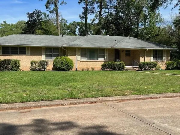 3132 Madonna Drive, Alexandria, LA 71301