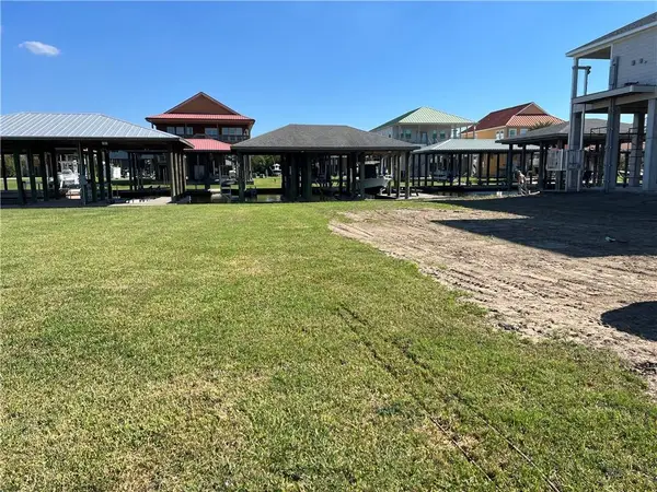 2435 Bench Boulevard, St Bernard, LA 70085