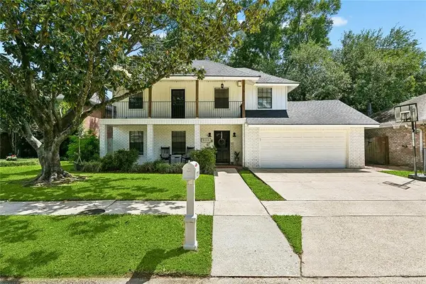 8008 Barocco Drive, Harahan, LA 70123