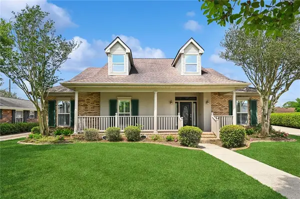 1008 Saint Michael Drive, Harvey, LA 70058