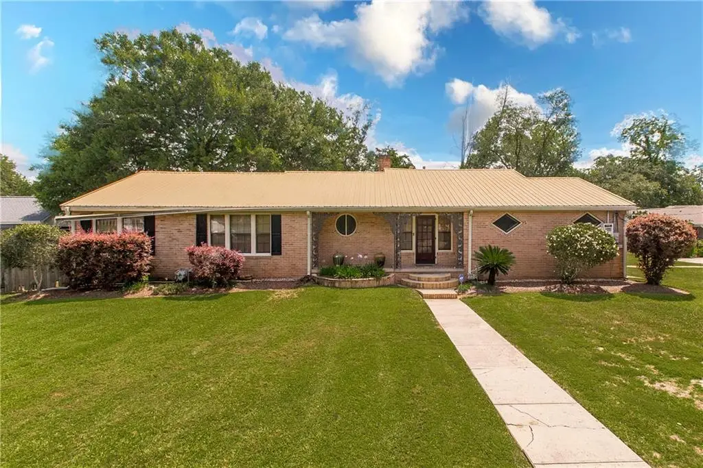 350 S 5th Street, Ponchatoula, LA 70454 - #1