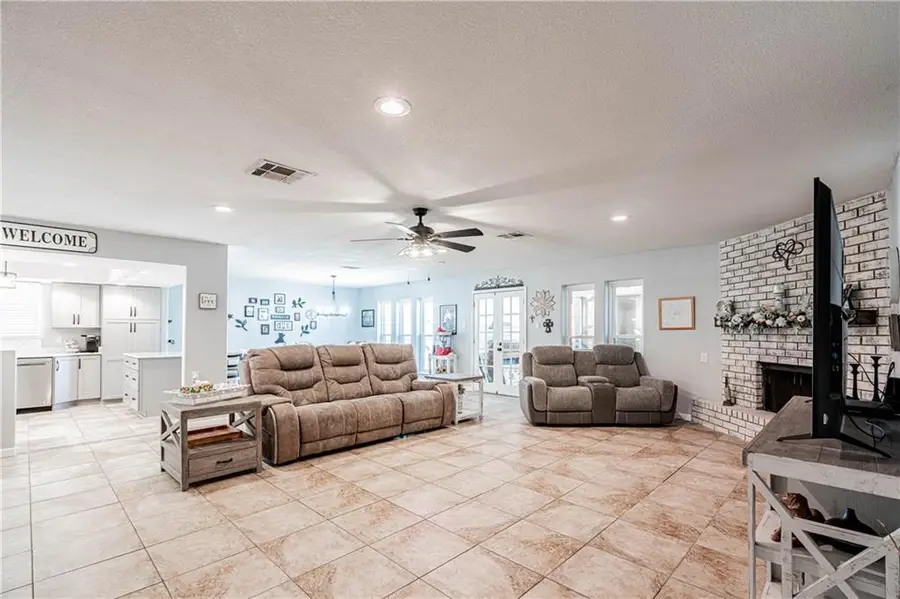 325 Somerset Street, La Place, LA 70068 - #2